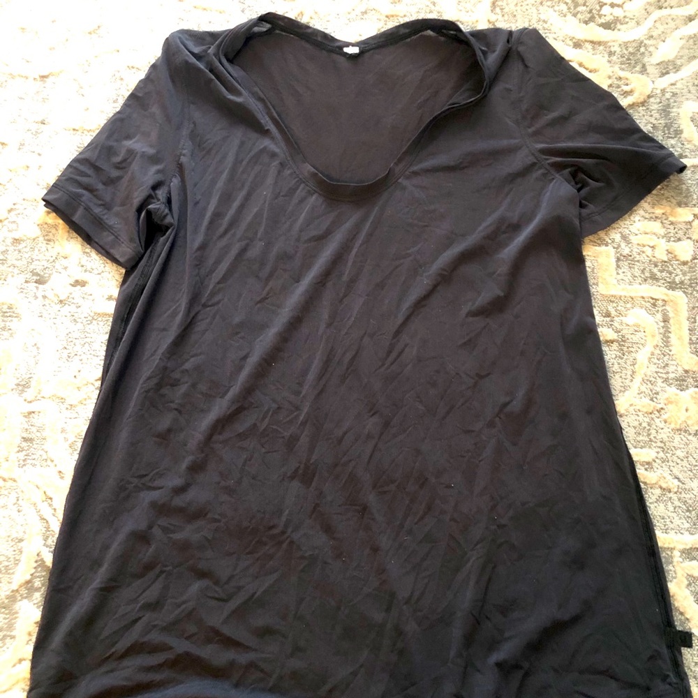 Lululemon short sleeve sheer loose top
